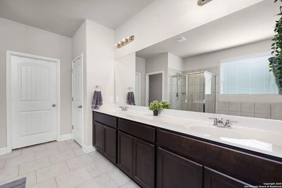 Photo of 124 White Rock