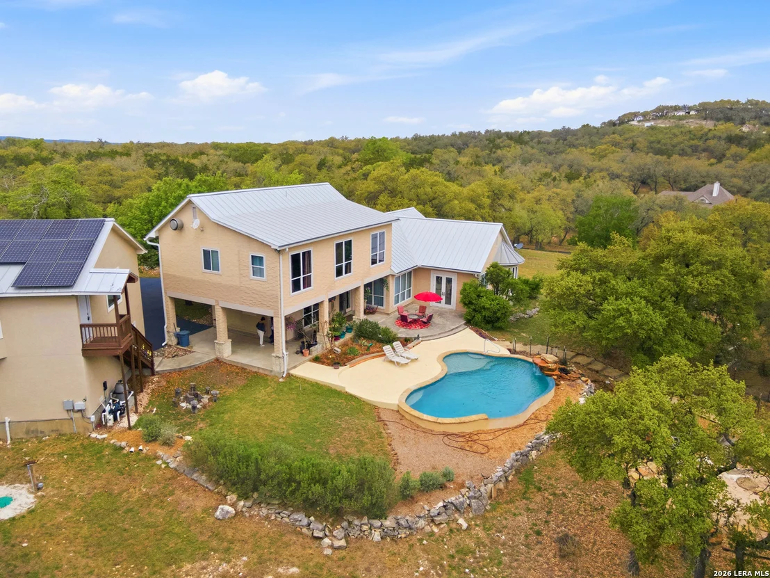 Photo of 752 Taylor Pt