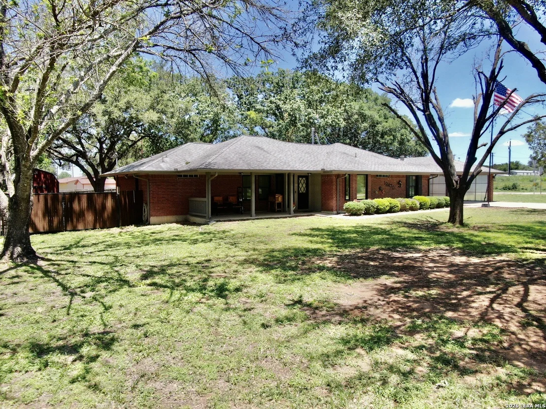 Photo of 19470 Blume Dr