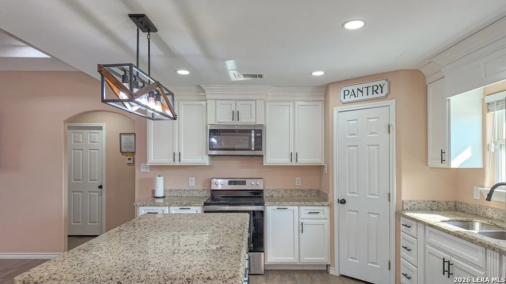Photo of 120 Spring View Dr