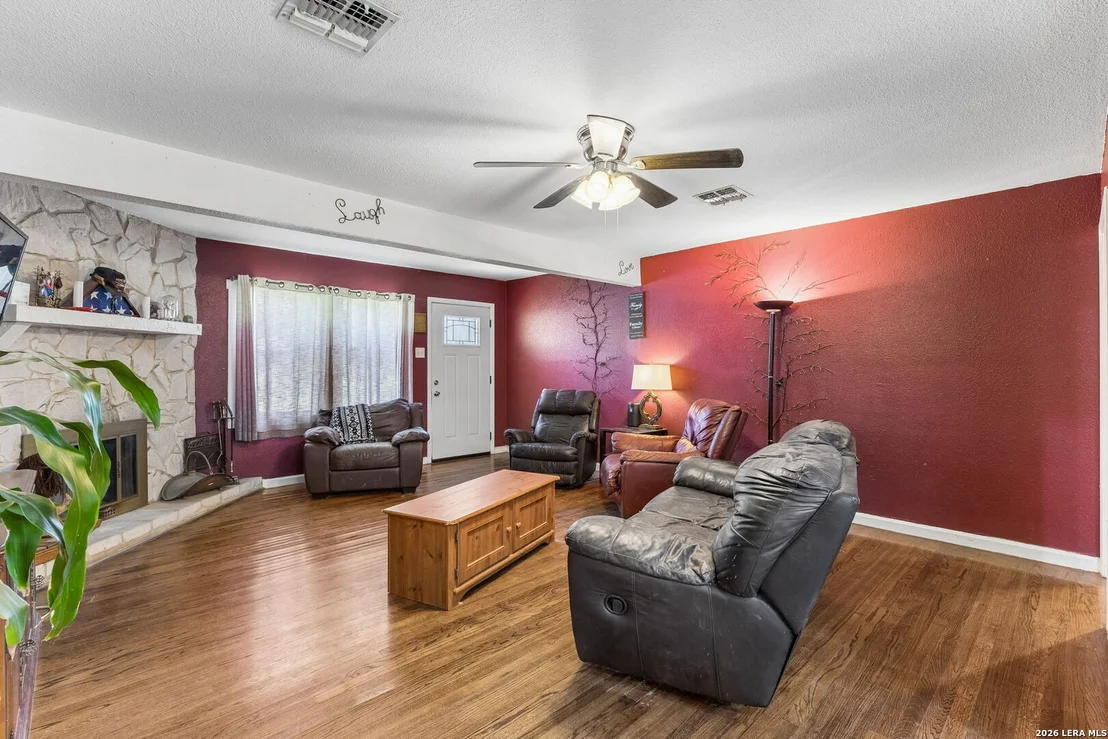 Photo of 600 Winburn Ave
