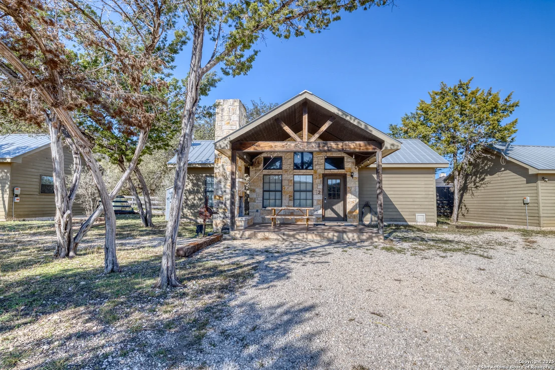 Photo of 1546 CR 348 (RIVER RD)