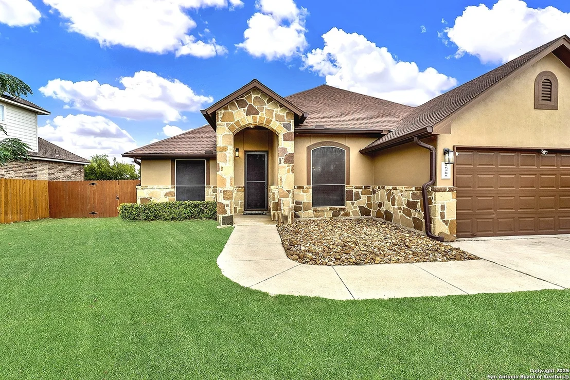 Photo of 15508 GLENN LANE