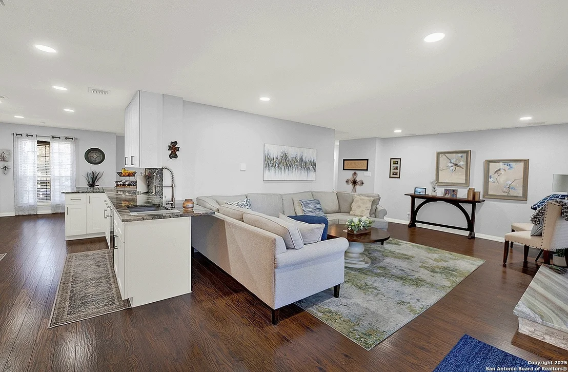 Photo of 121 SPYGLASS