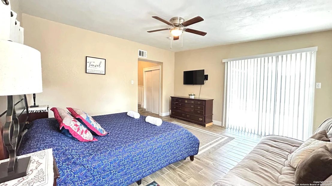 Photo of 1302 OBLATE DR