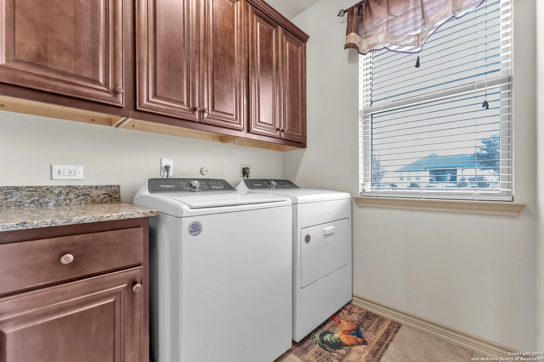 Photo of 714 Abbott Rdg