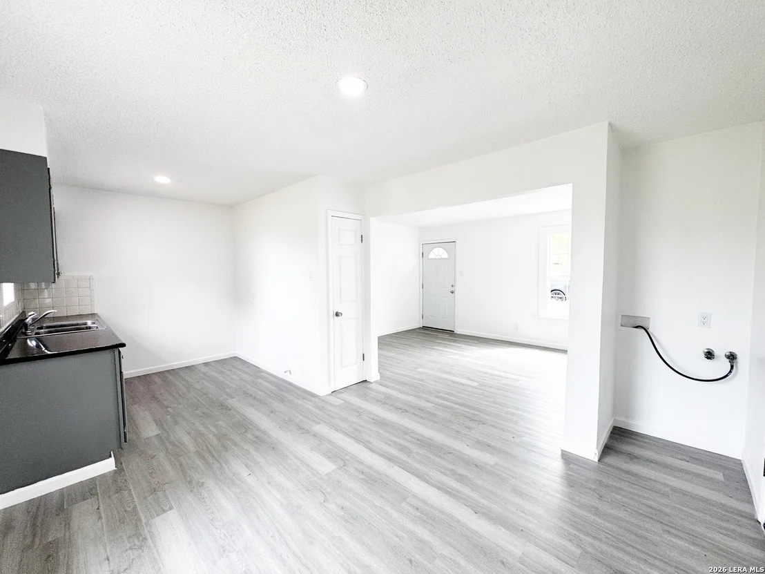 Photo of 501 CORLEY DR