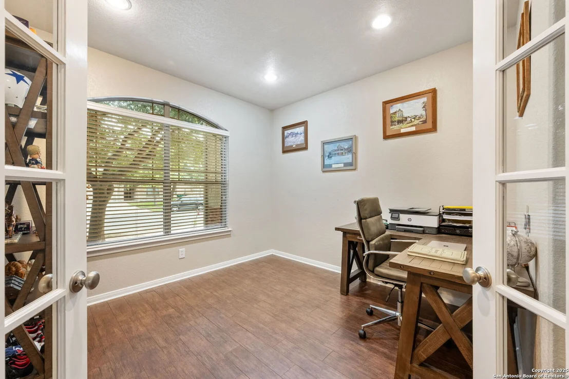 Photo of 204 Lone Star