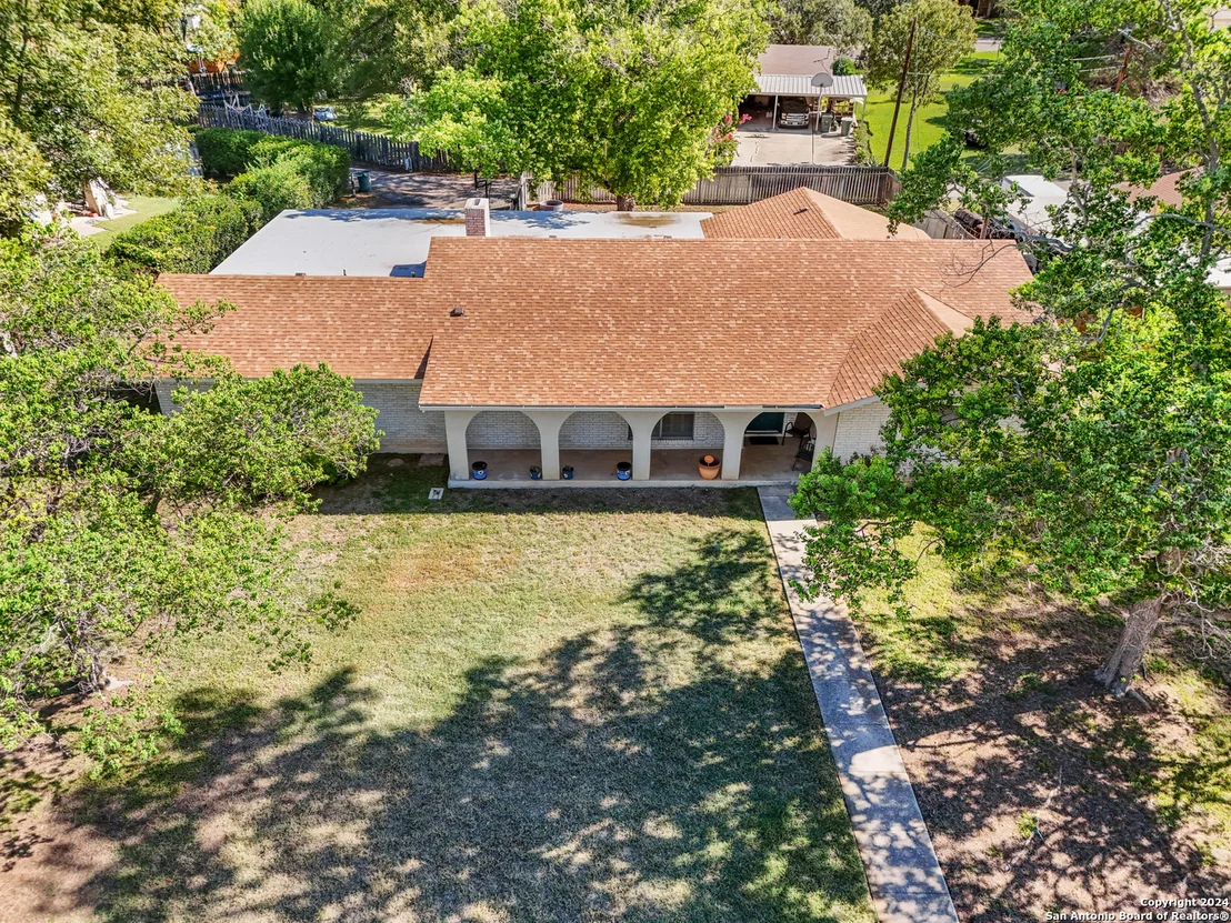 Photo of 5 DONNA DR