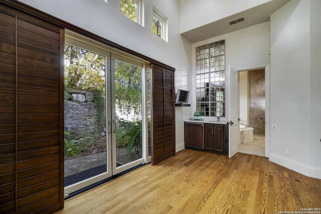 Photo of 31 QUEENS HILL