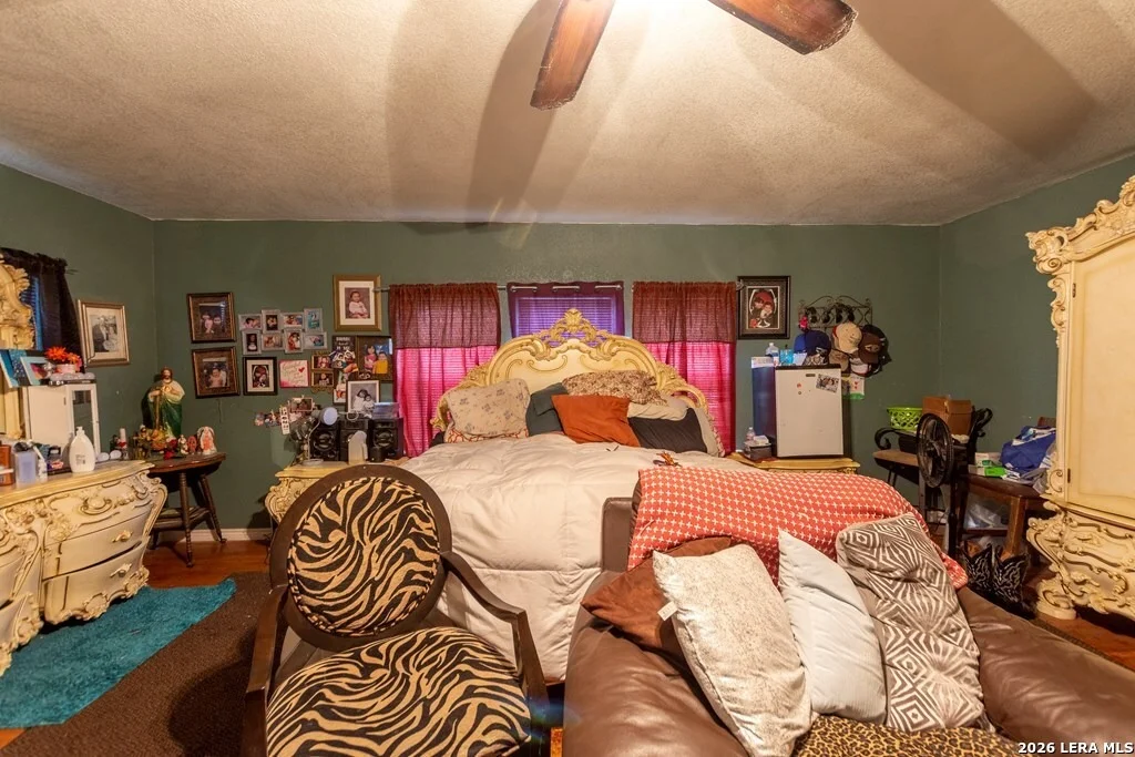 Photo of 546 Blanco