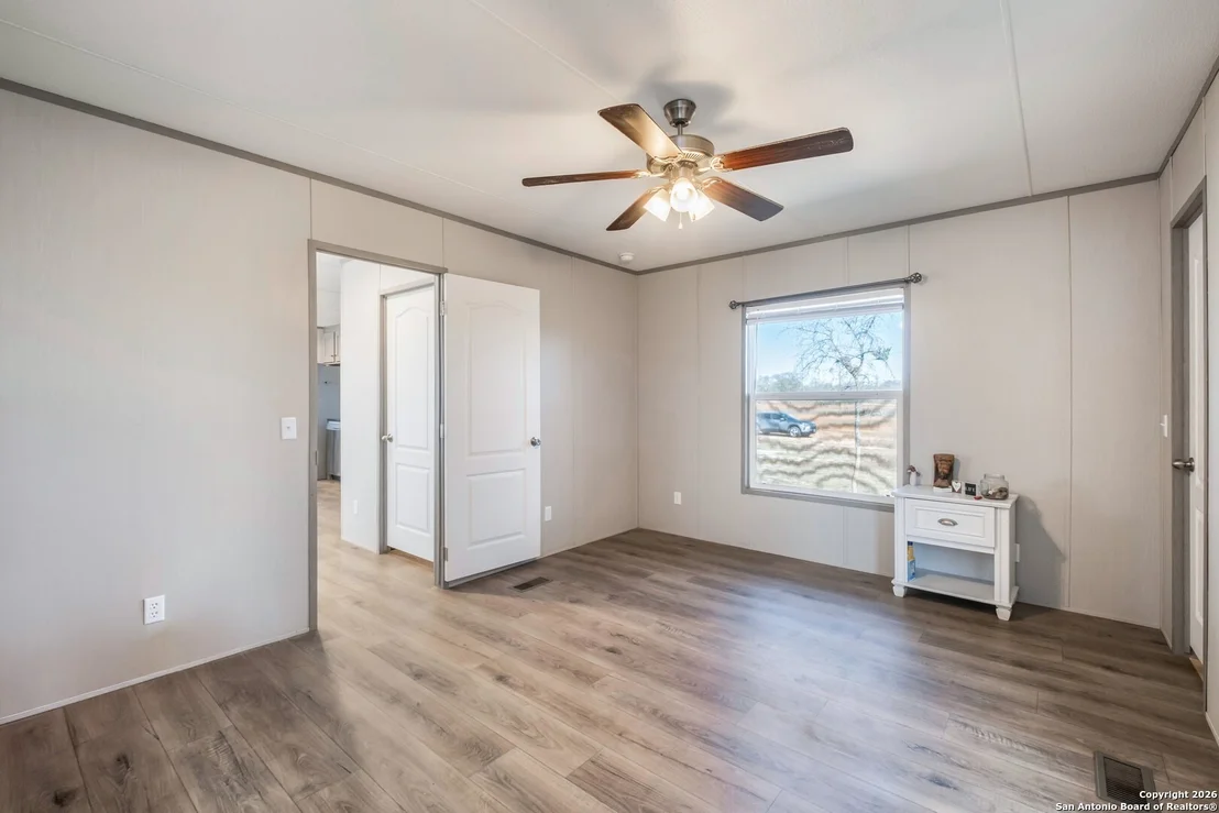 Photo of 985 County Road 307