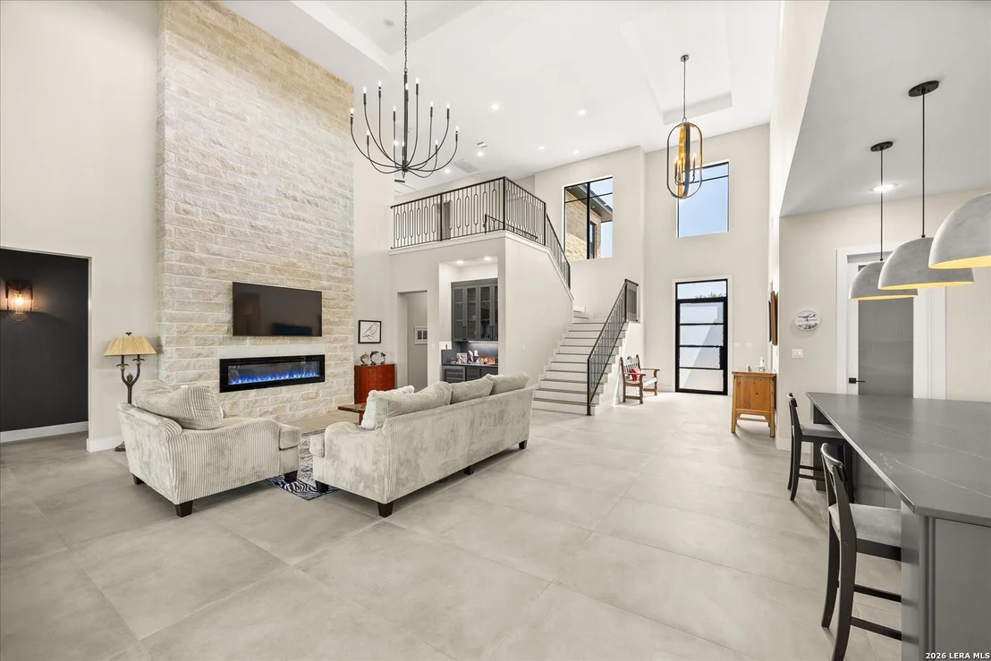 Photo of 330 PRESTON TRL