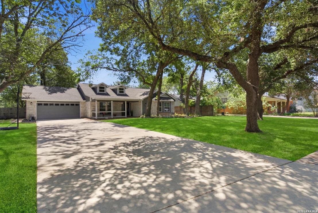 Photo of 109 CIBOLO CROSSING DR