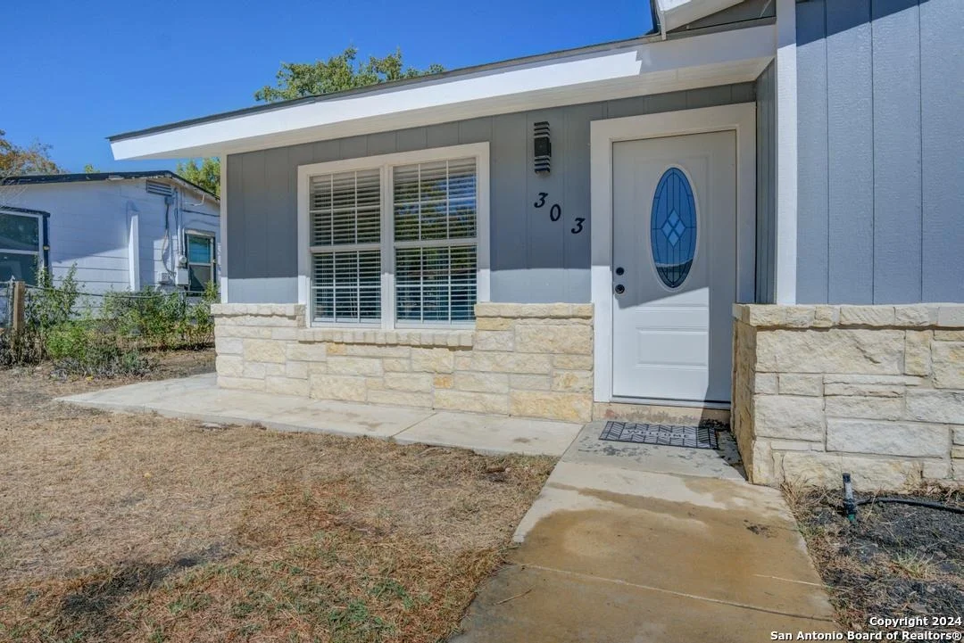 Photo of 303 DEMYA DR