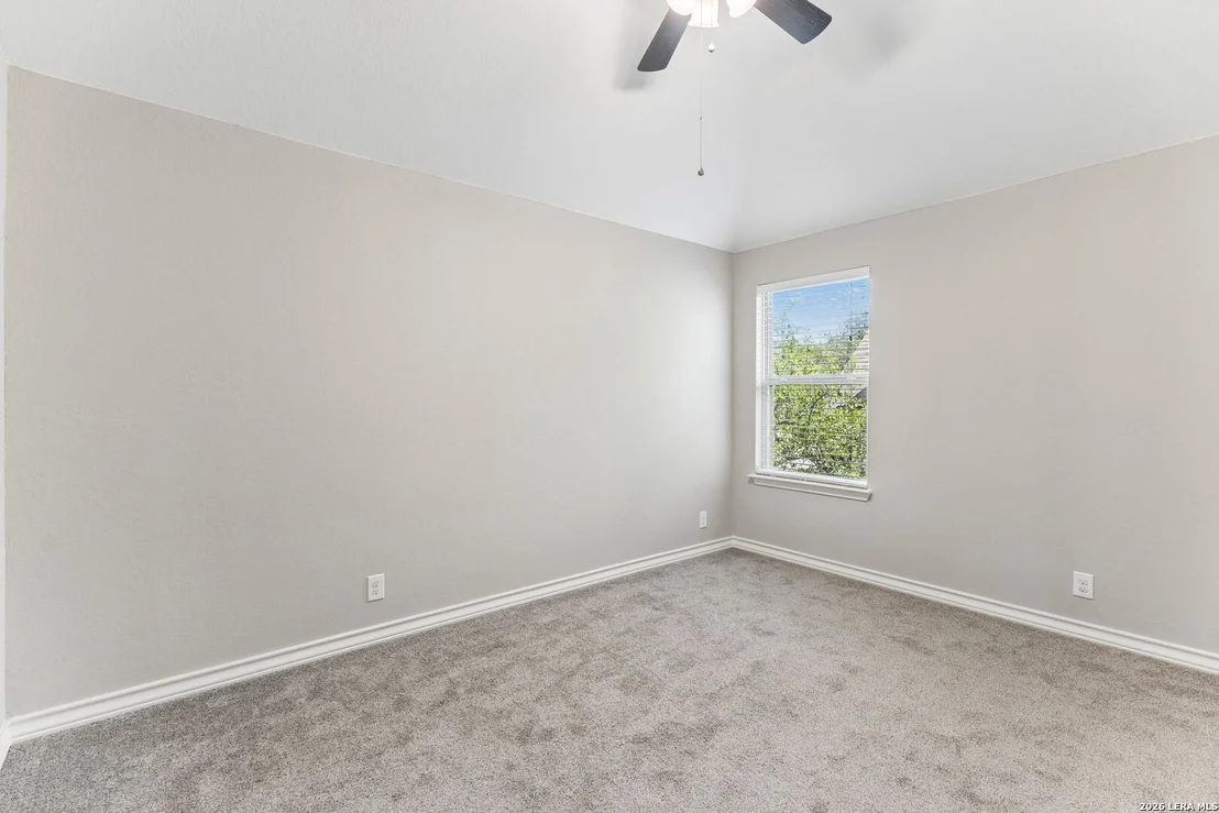 Photo of 121 Cimarron Crk