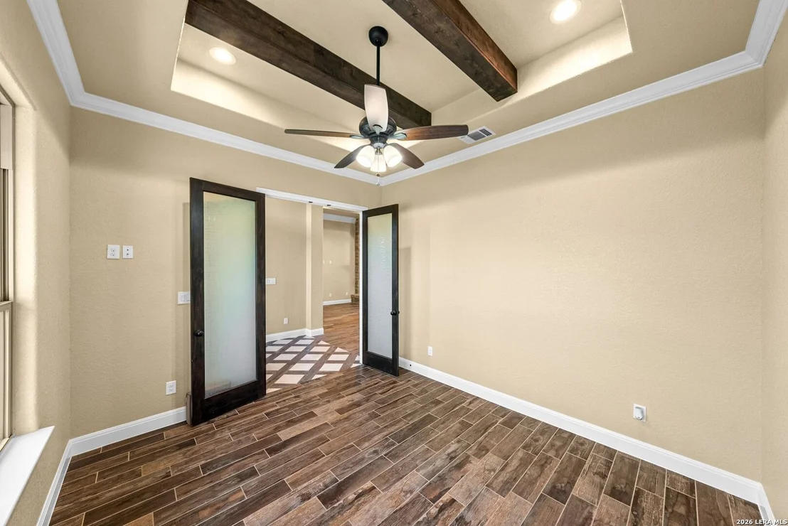 Photo of 1009 Bluebonnet Ln