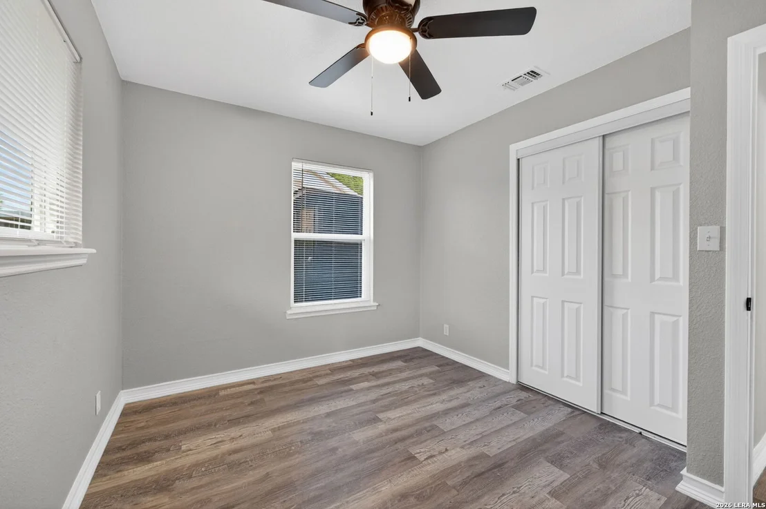 Photo of 5871 Castle Lk