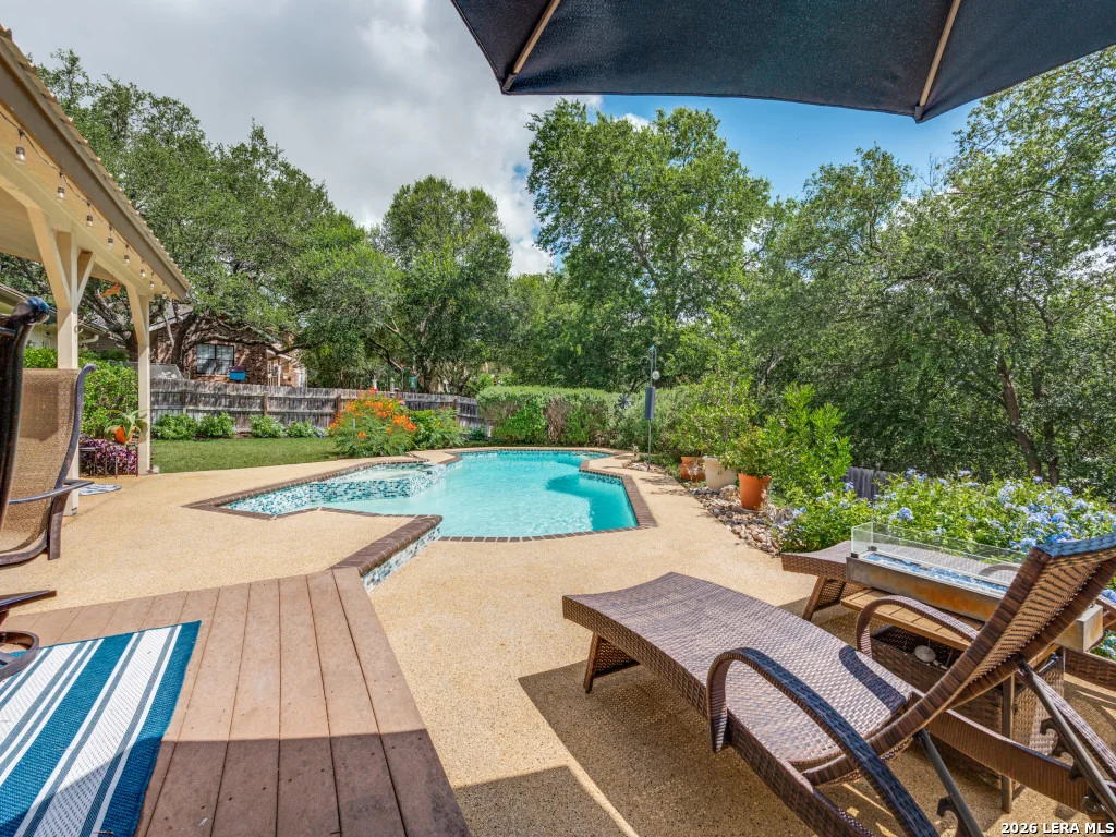 Photo of 2255 Encino Loop
