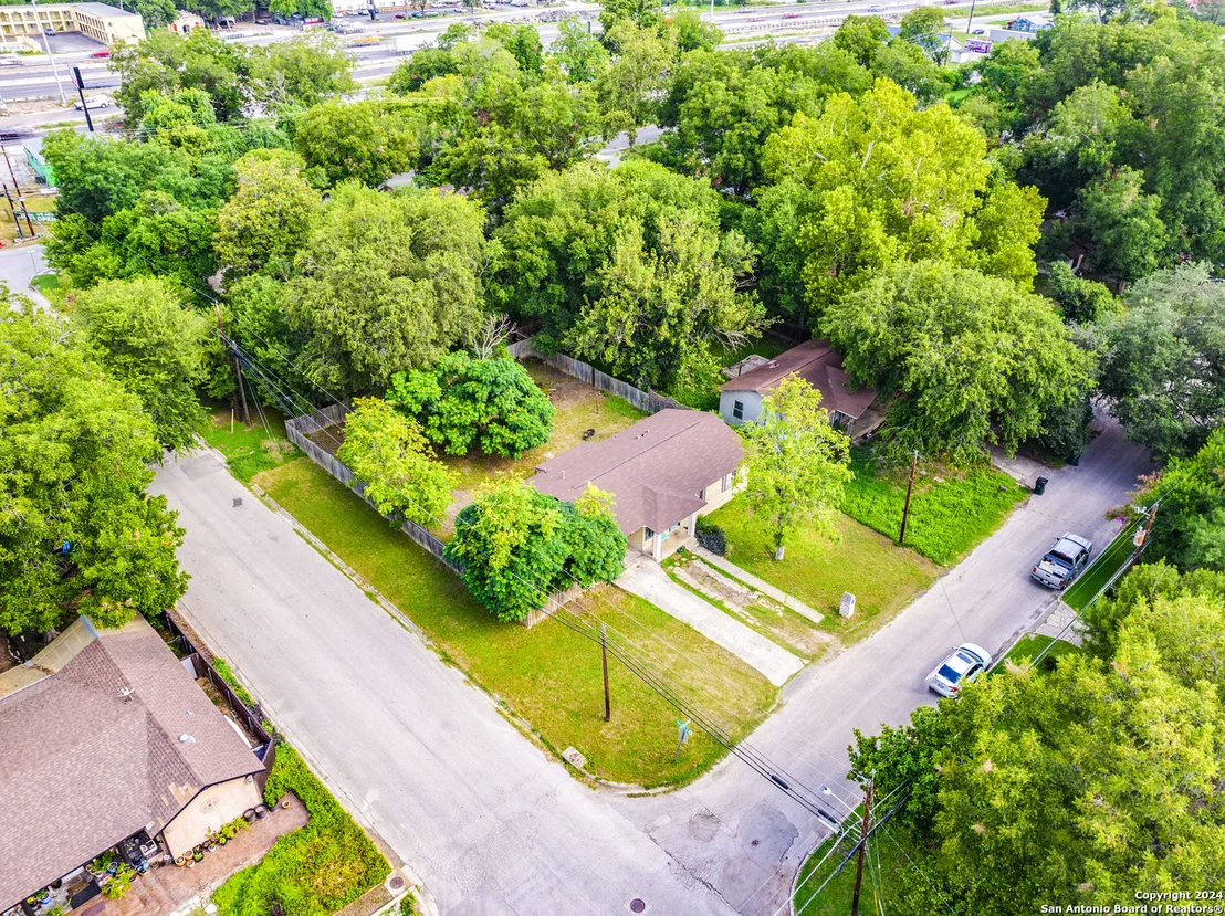 Photo of 303 Smith