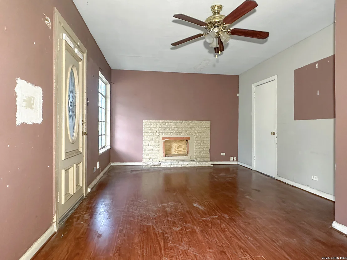Photo of 146 GASKIN DR