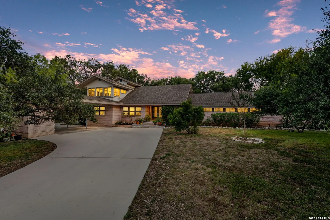 Photo of 106 Mecca Dr