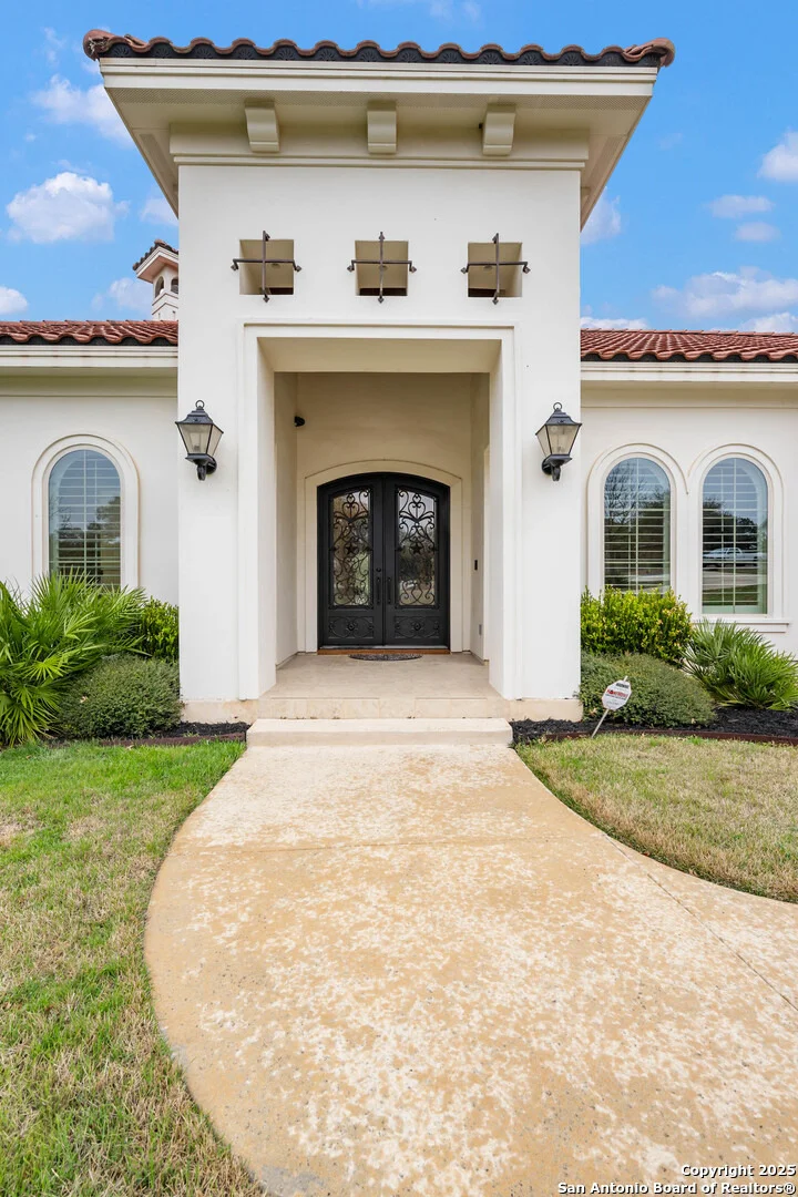 Photo of 832 oak bluff