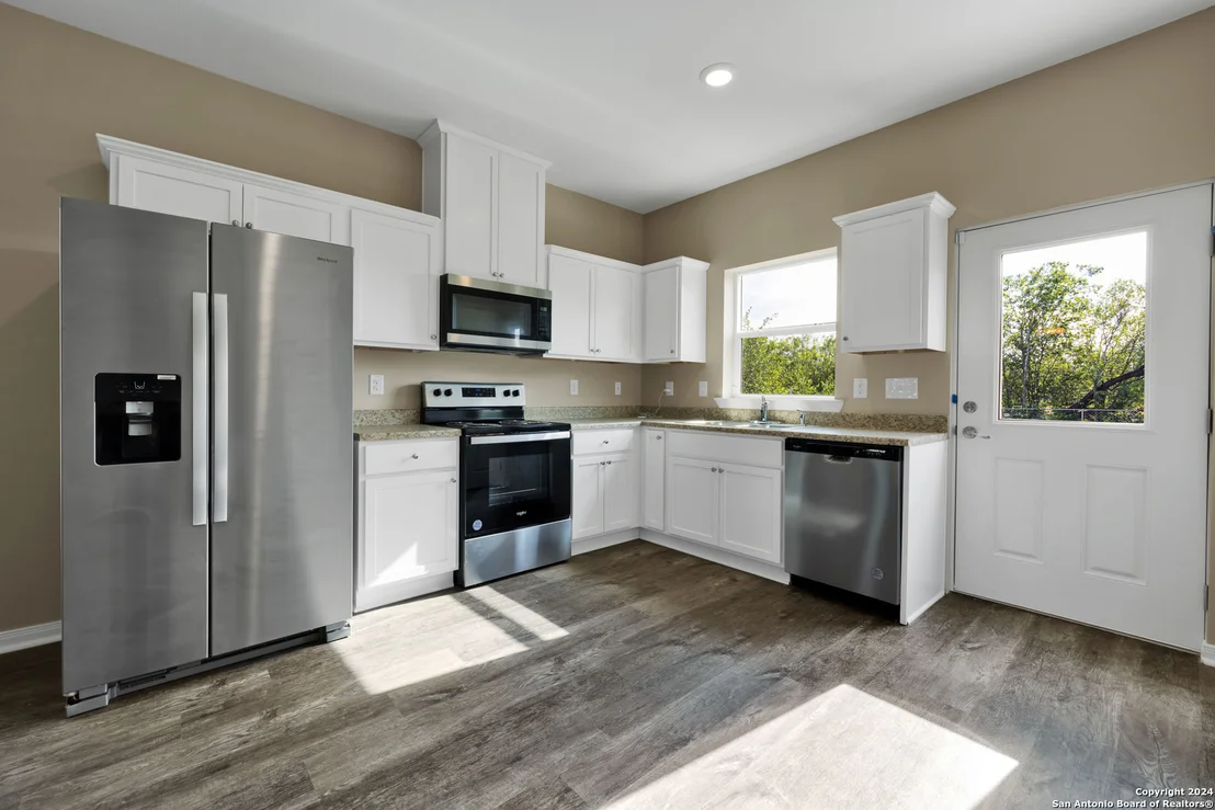 Photo of 506 PRECIOUS DR