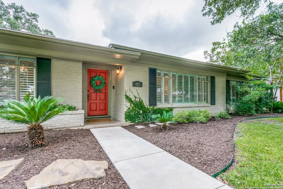 Photo of 423 NORTHRIDGE DR