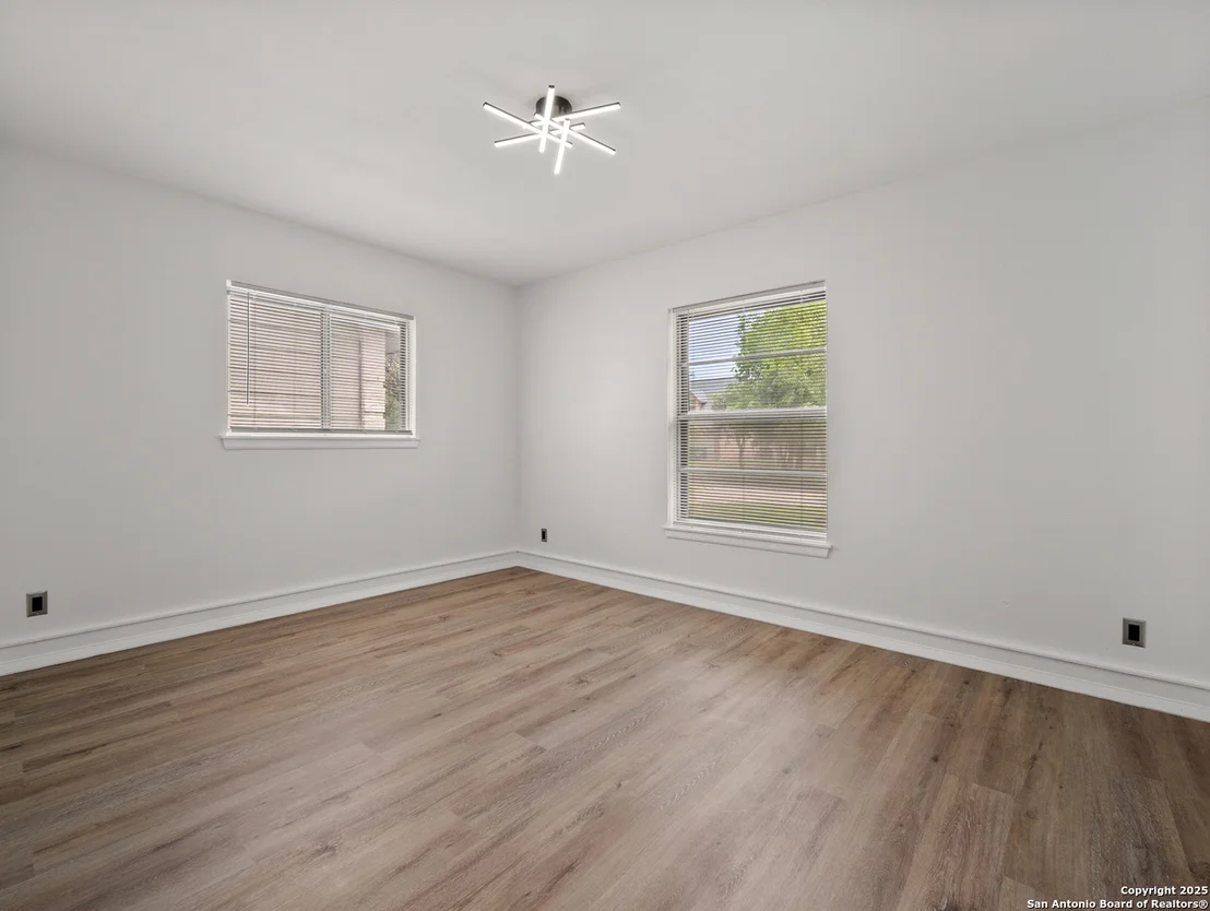Photo of 4123 Longvale