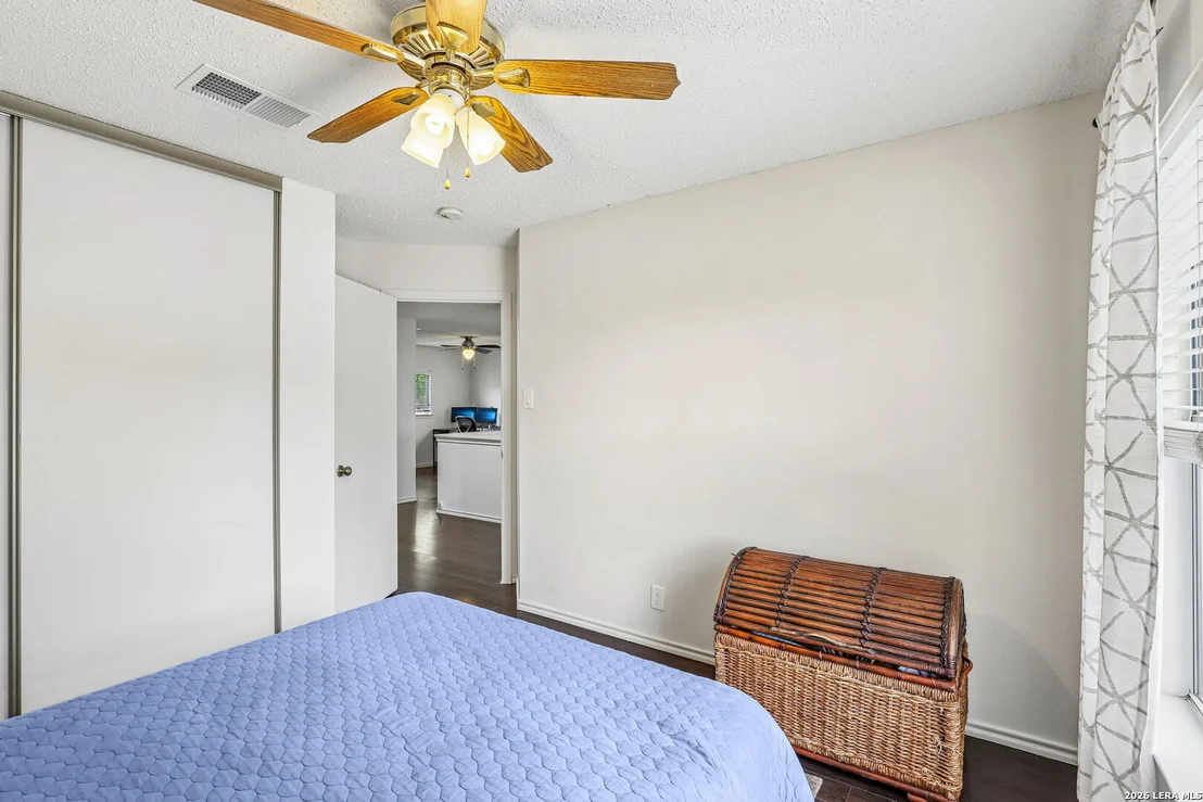 Photo of 8810 Bridgefield