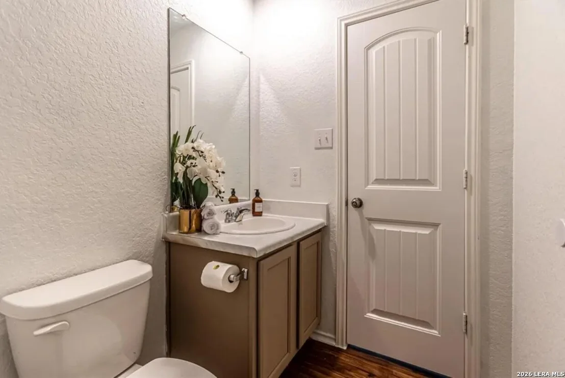 Photo of 3240 Mission Riv