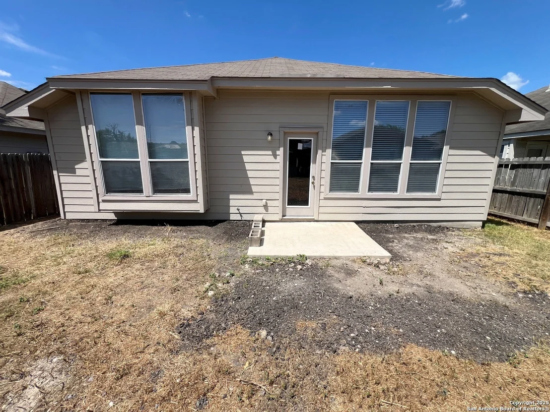 Photo of 7130 Heathers Place