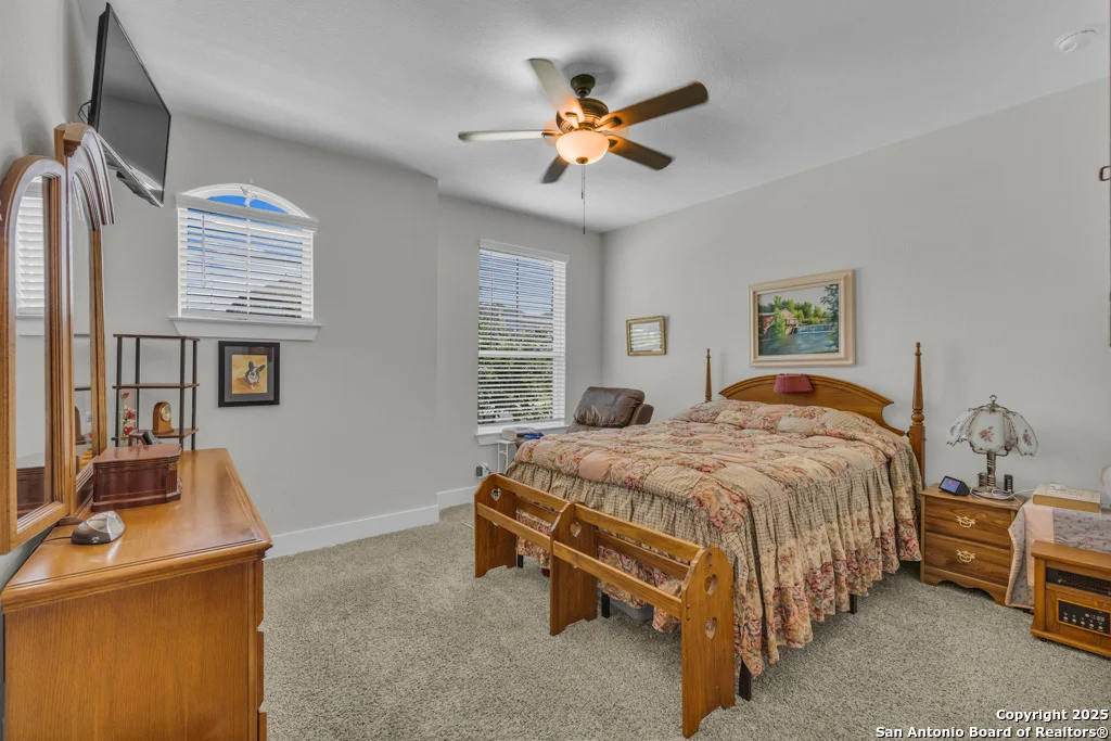 Photo of 929 Rench