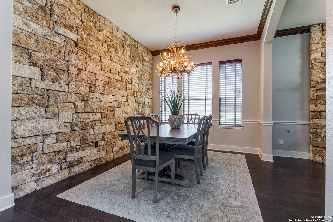 Photo of 8826 Falcon Place
