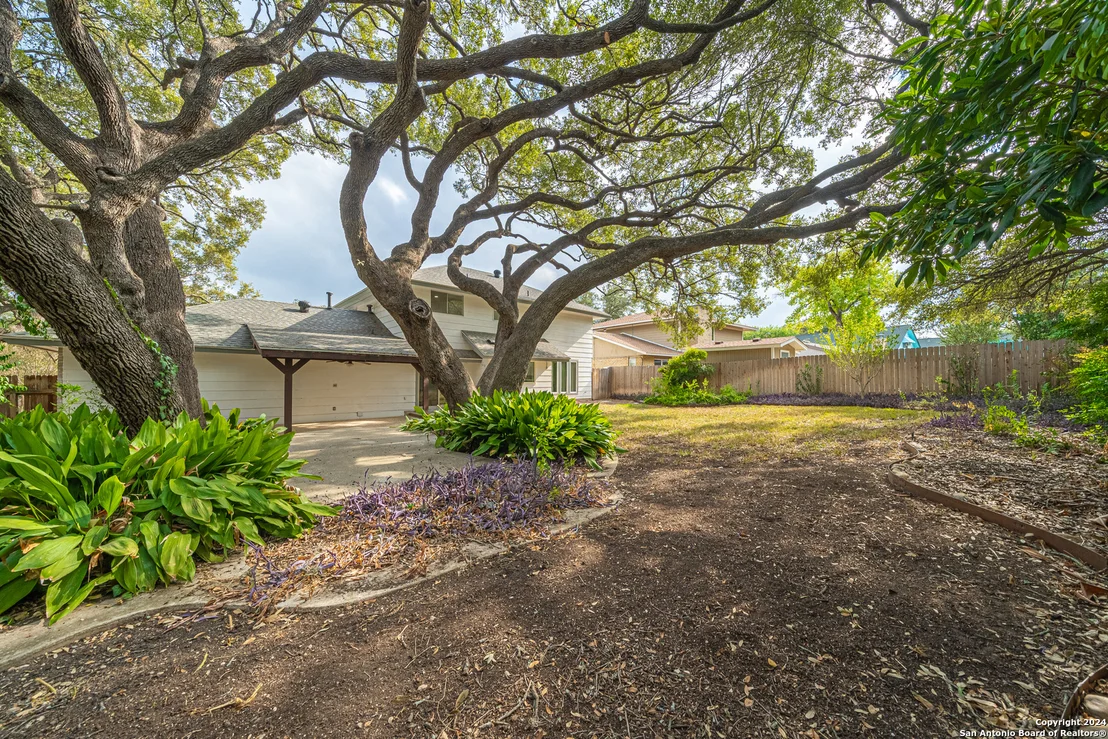 Photo of 3127 COLONY DR