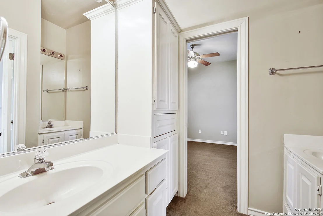 Photo of 2642 Rim Oak