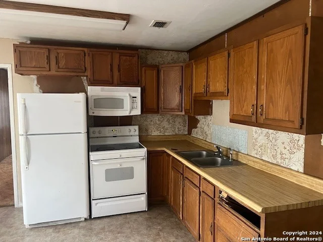 Photo of 602 E BLAIR