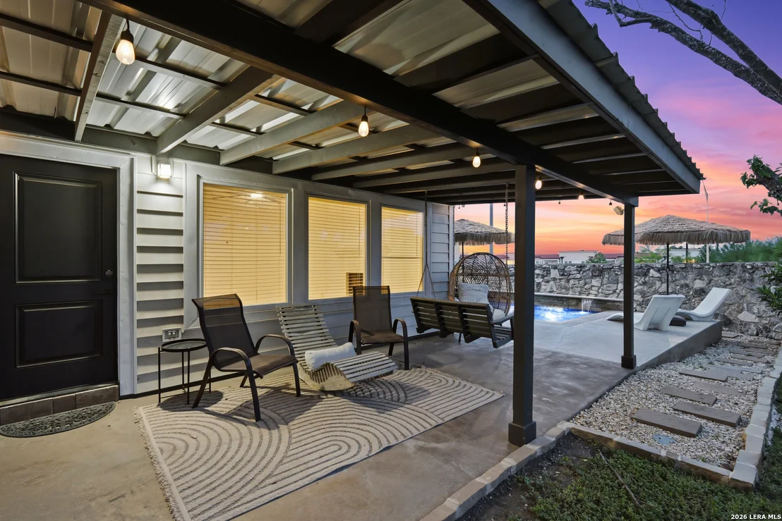 Photo of 602 Lightstone