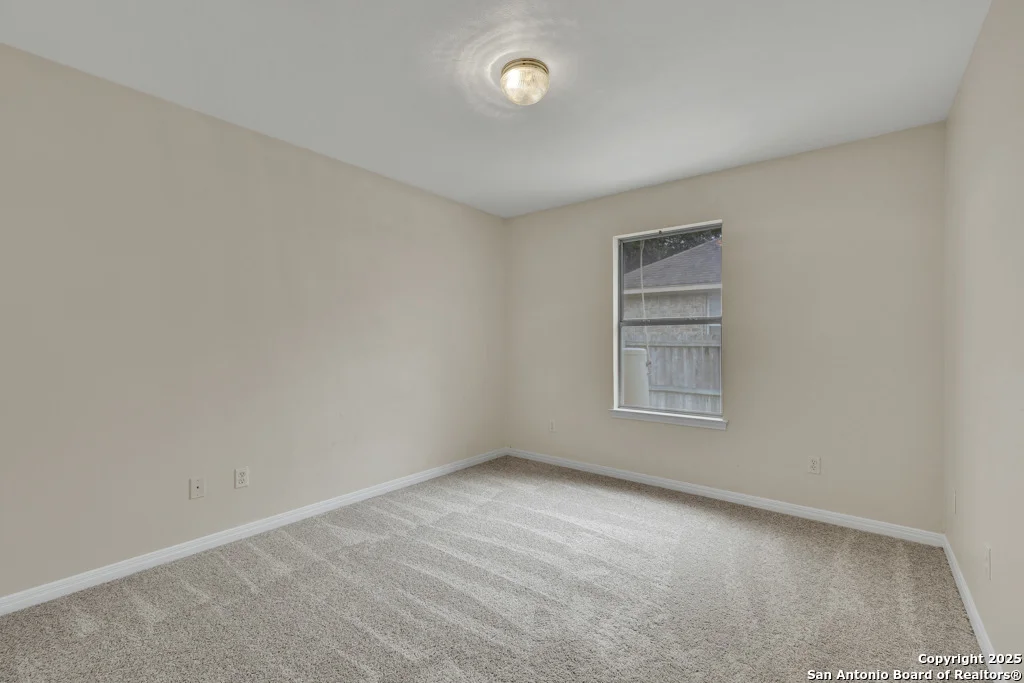 Photo of 461 WALNUT HEIGHTS BLVD