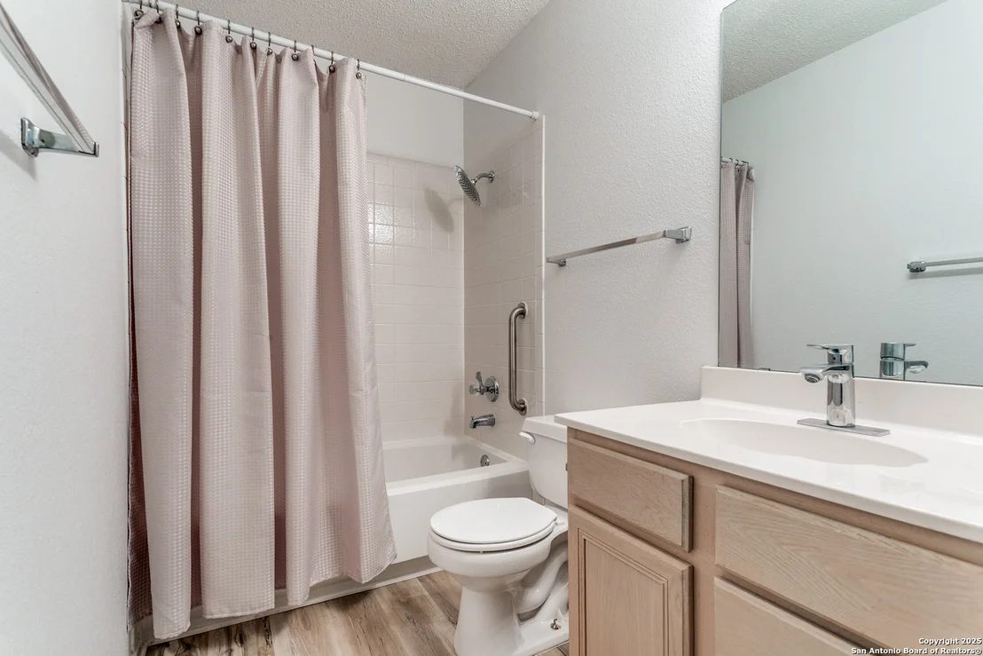Photo of 2814 Redrock Trl