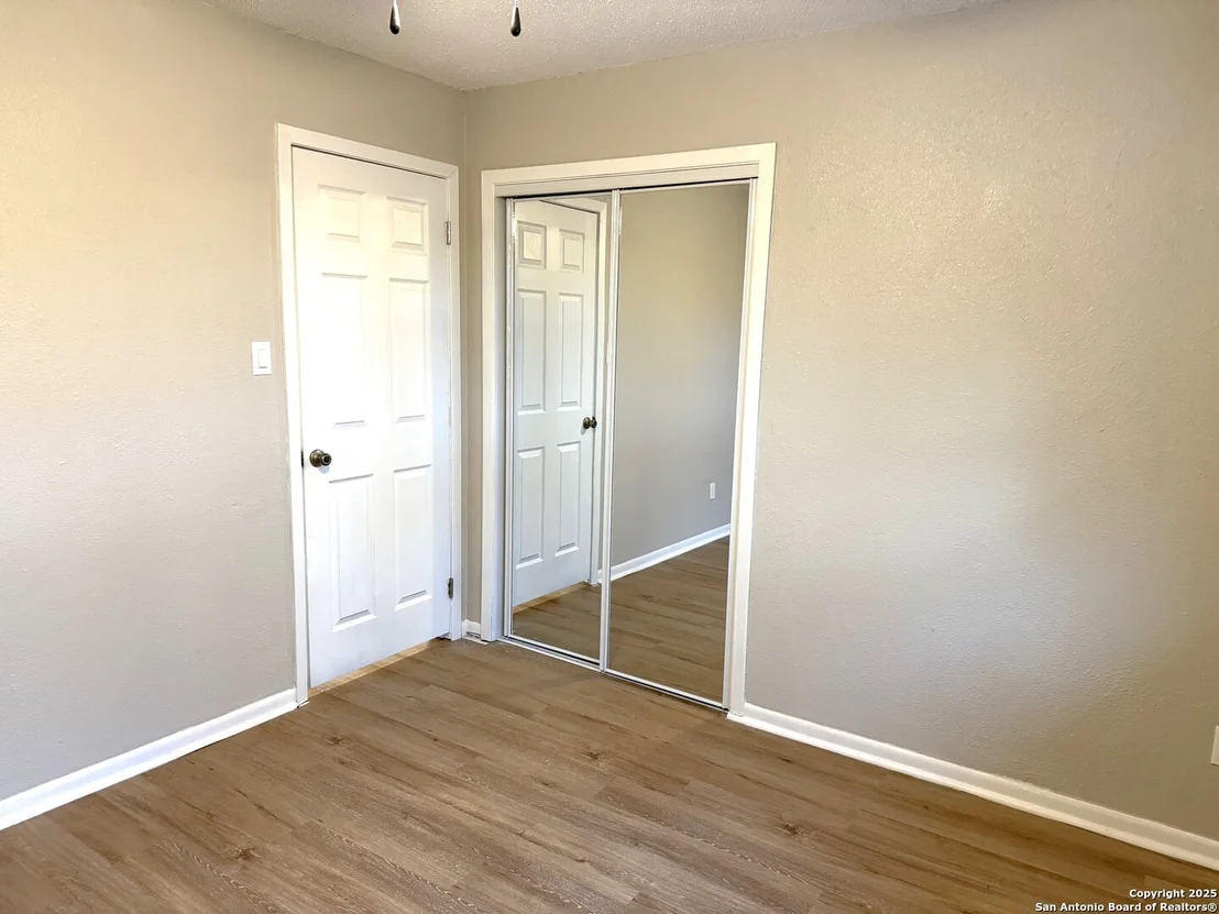 Photo of 1212 fairview