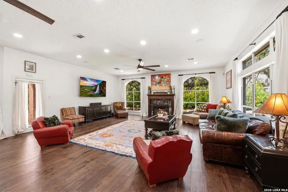 Photo of 2 Charterwood
