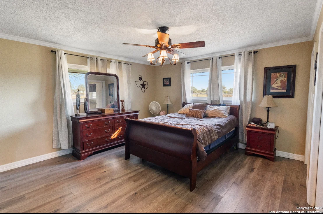 Photo of 458 COUNTY ROAD 664