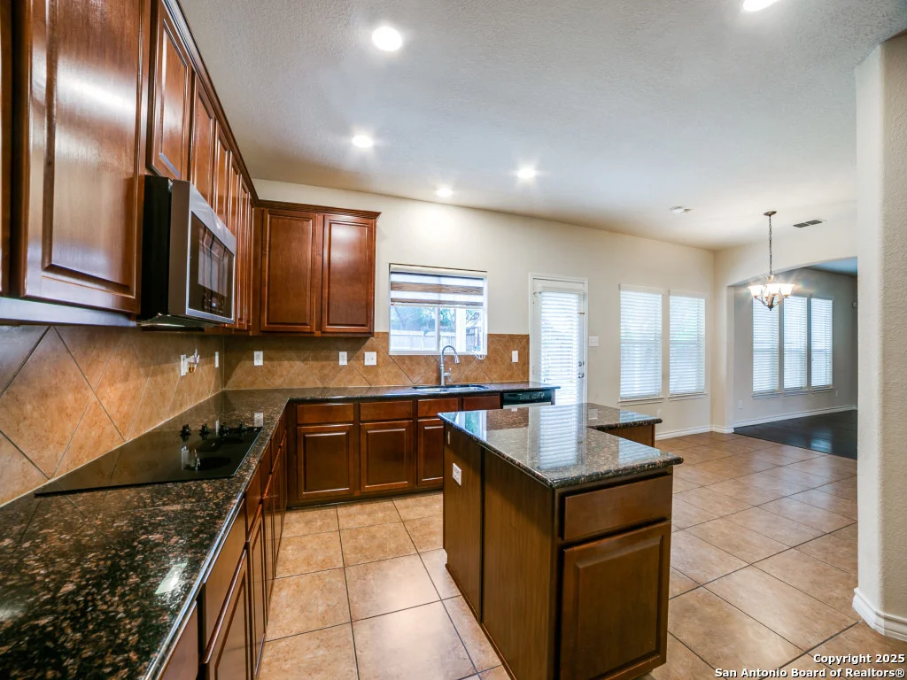 Photo of 7618 Mission Point