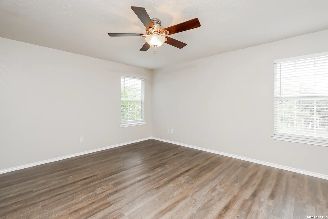 Photo of 4422 Semora Oak