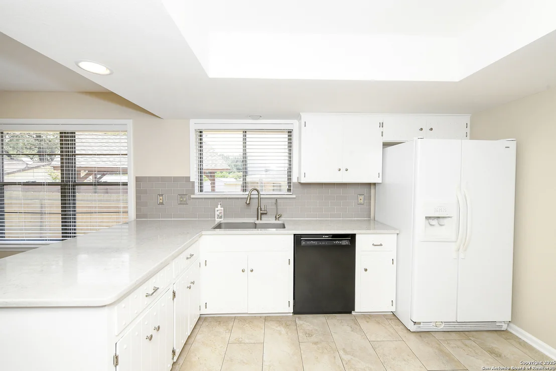 Photo of 1415 Synandra