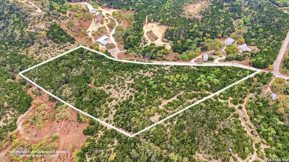 Photo of 105 & 109 W Winding Loop