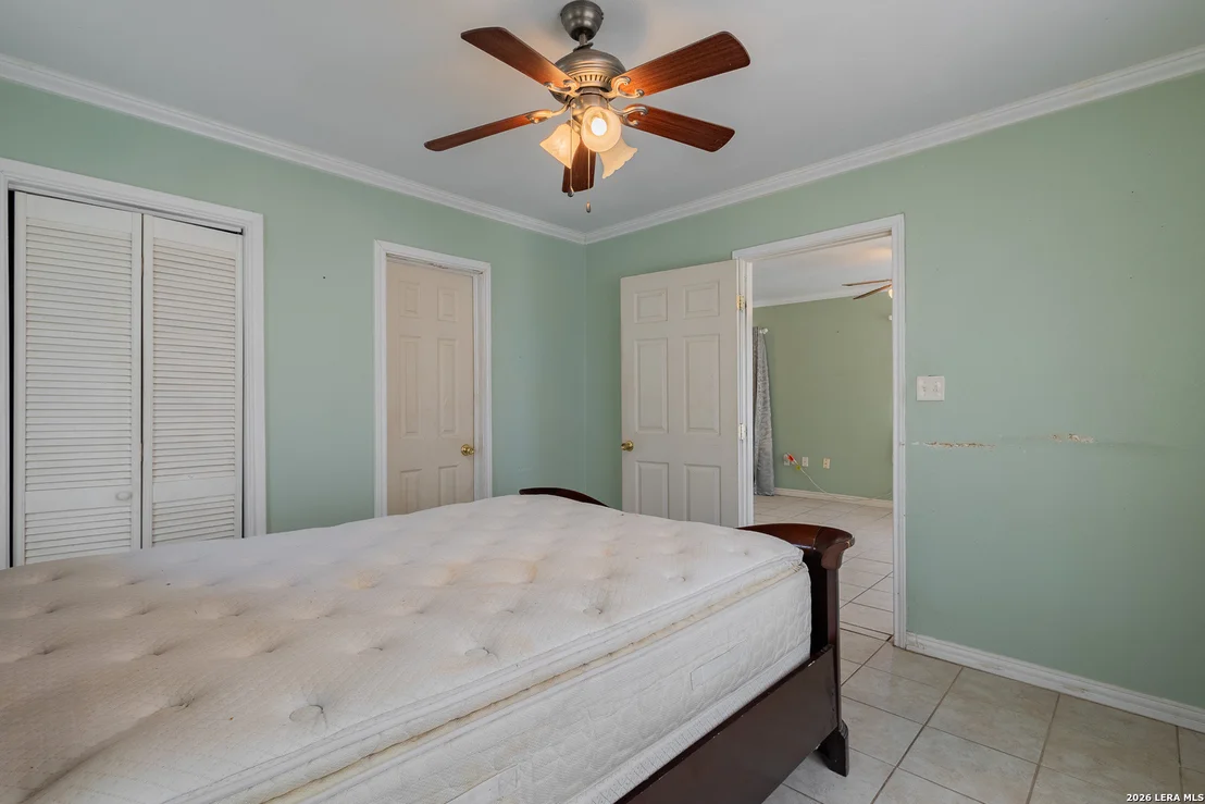 Photo of 819 N Comal