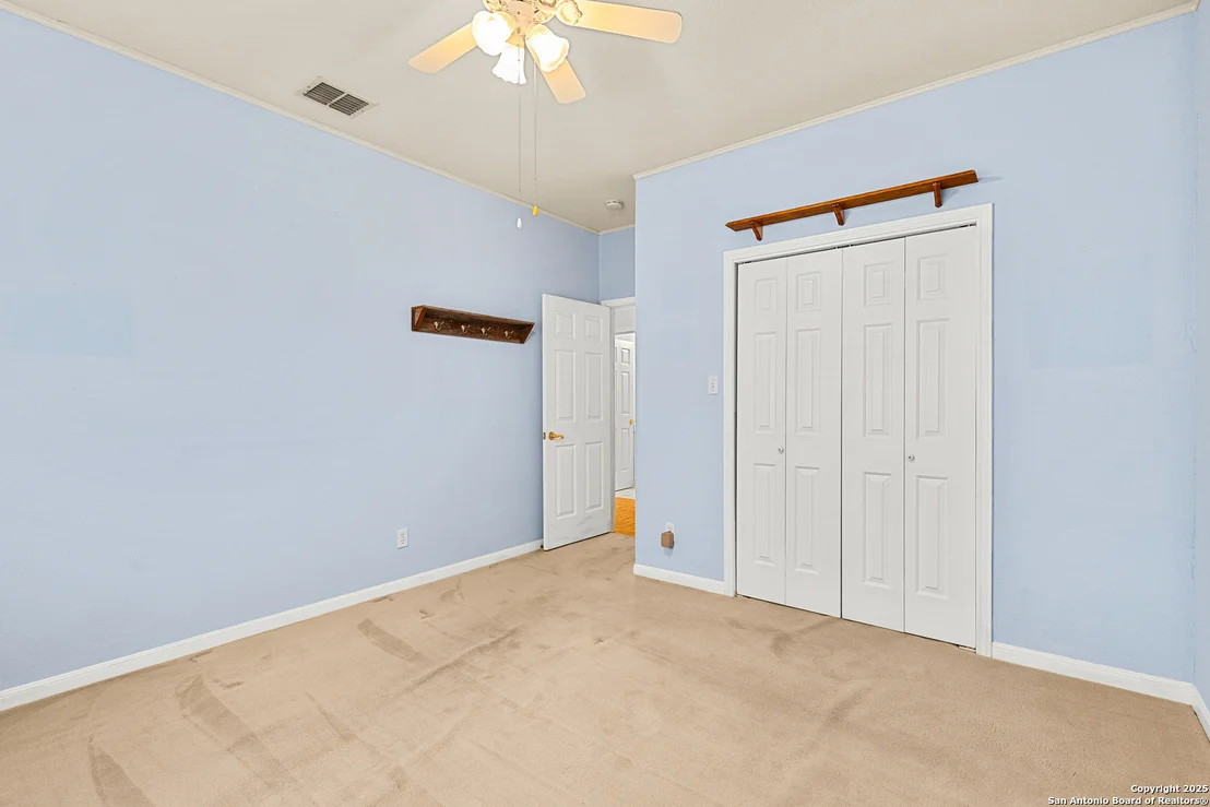 Photo of 141 Oak Knoll